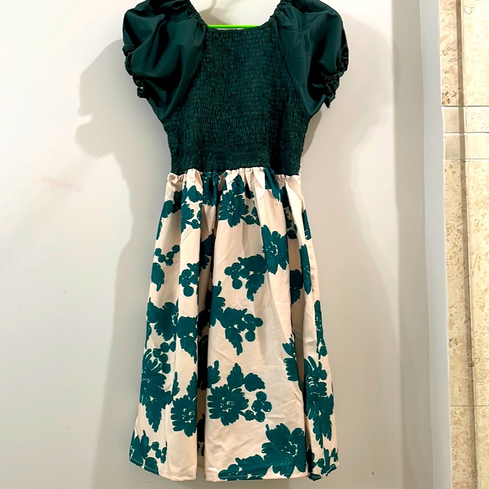 Elegant dress for 12-14 year old girls.